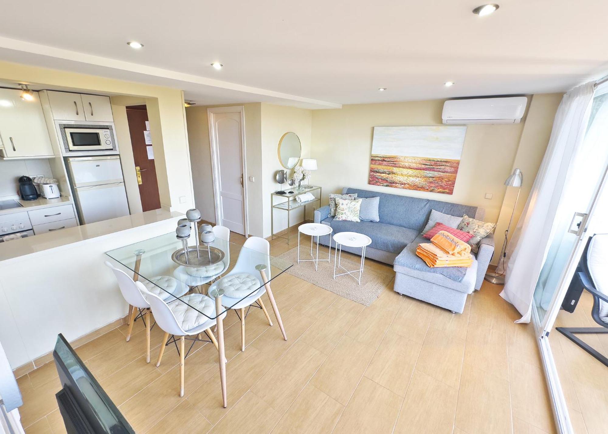 Appartement Skol 412. Renovated Two Bedrooms Duplex With Sea View. *
